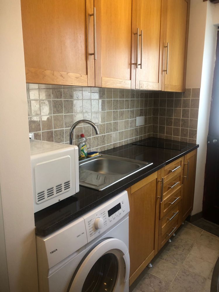 Arrenda-se T0/Loft no centro de Alcoitão