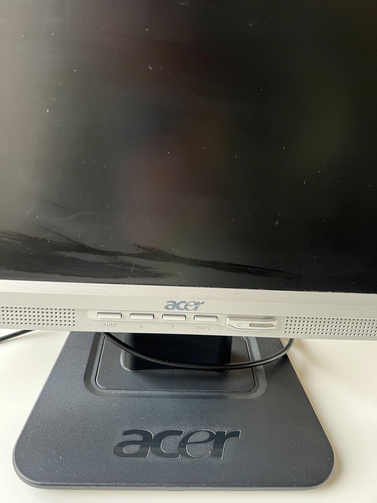 Ecran Acer Modelo A1717