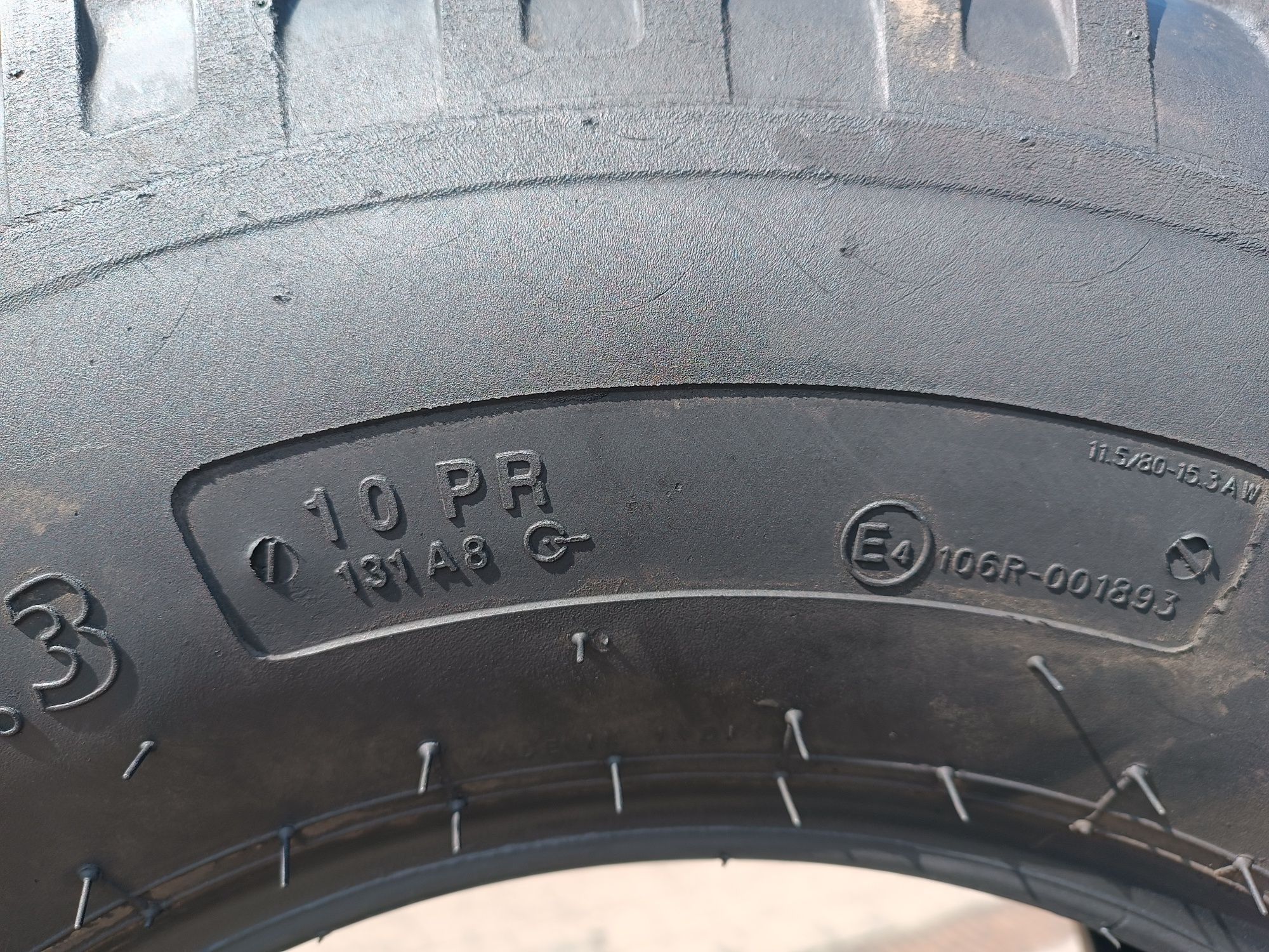 11.5/80-15.3 BKT Implement AW 702