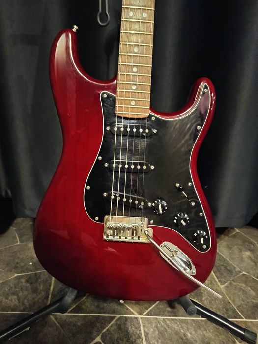 Fender American Deluxe Ash Stratocaster najtaniej