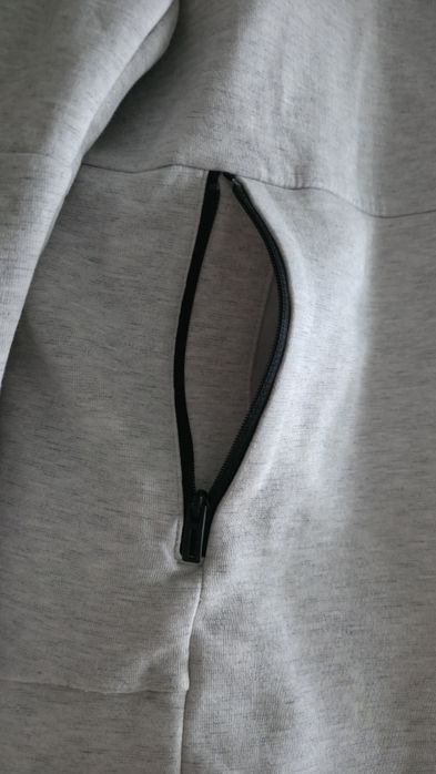 Bluza adidas z kapturem