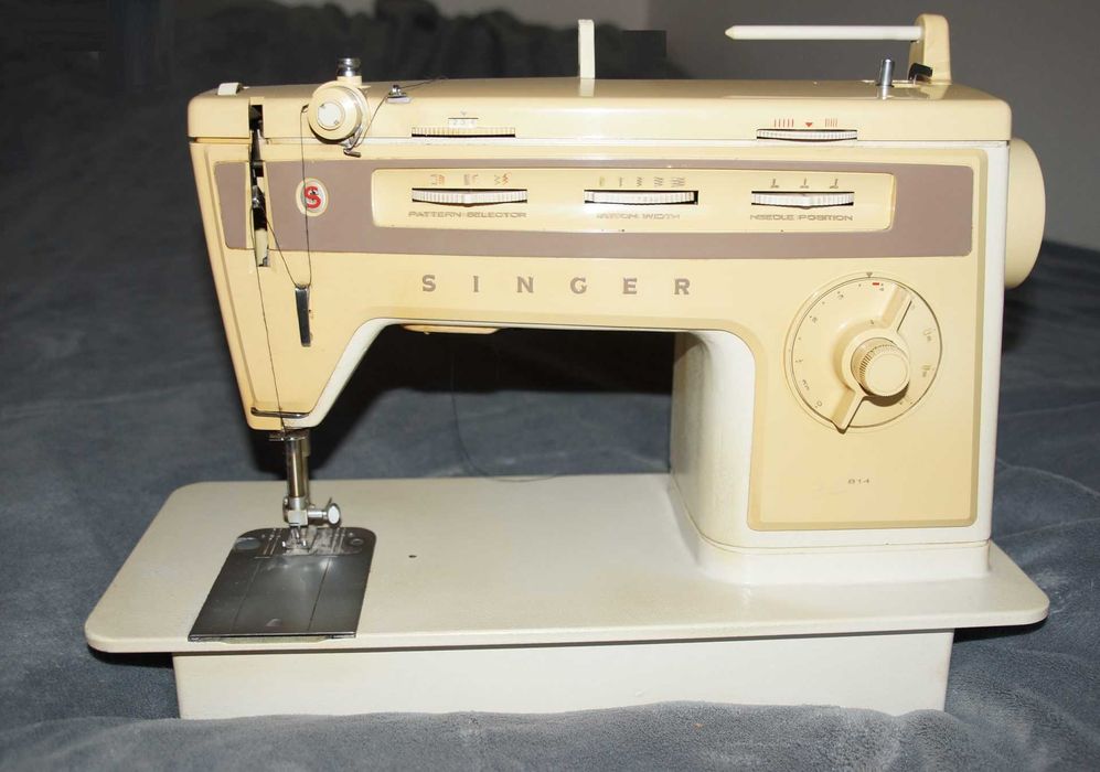 Maszyna do szycia Singer 814 Made in Poland z akcesoriami