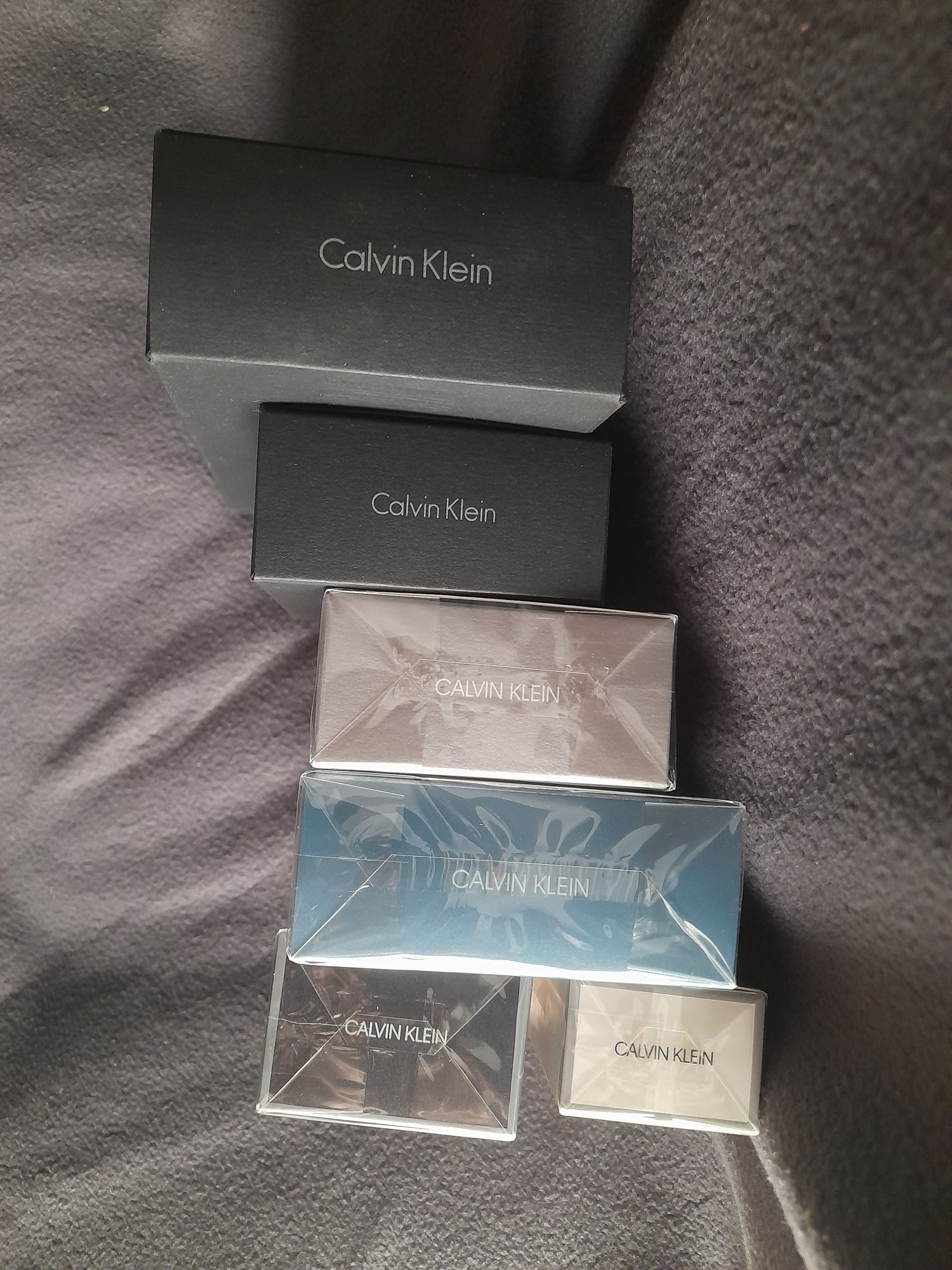 Vários Perfumes Calvin Klein: Be, All, Free e Eternity