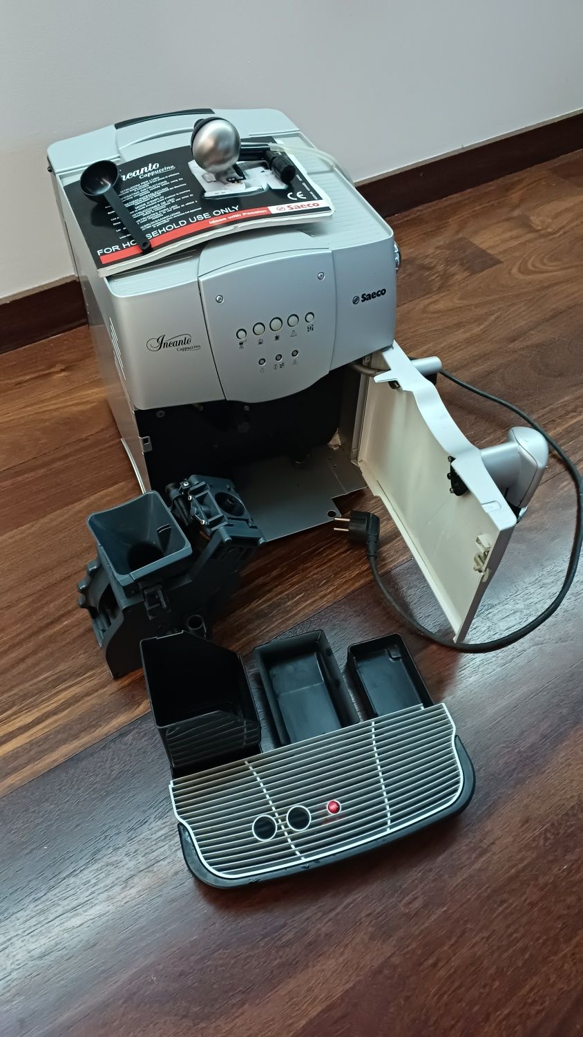 Máquina de café automática SAECO