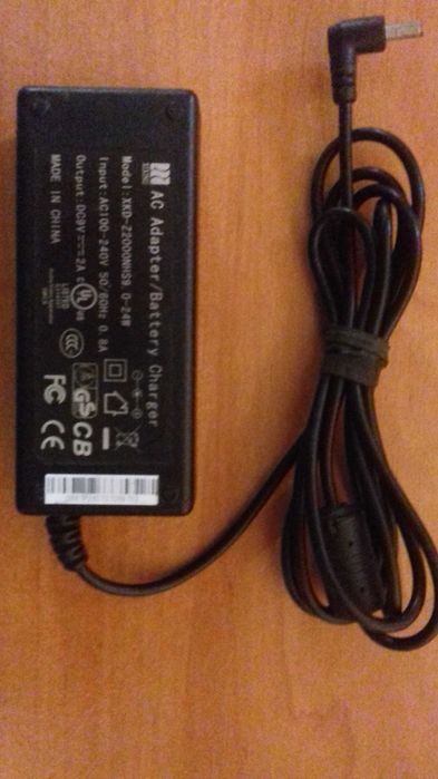 Адаптер питания XKD-Z2000NHS9 24W 9V 2A 3.5x1.7