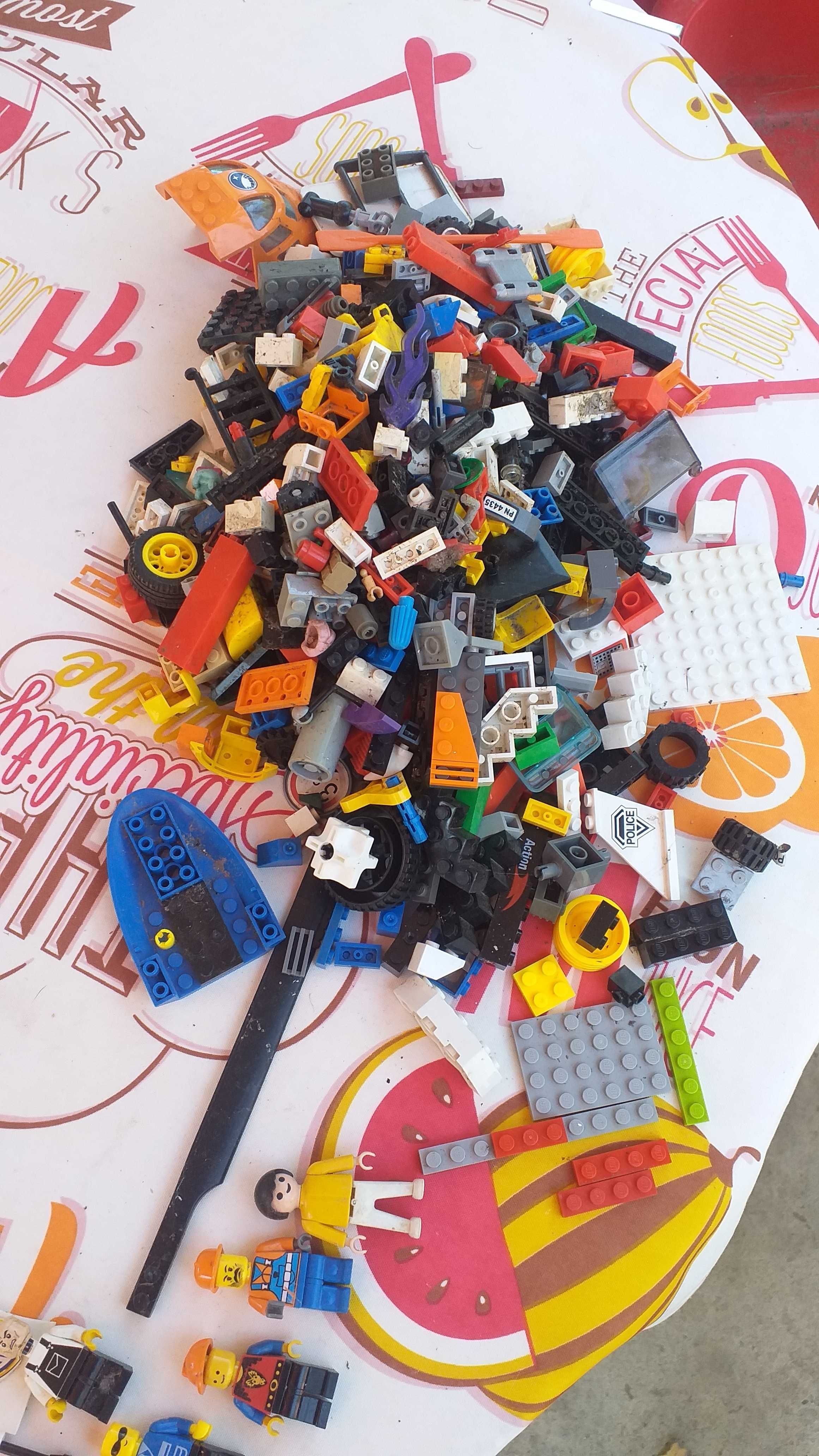 6667pecas LEGO em bom estado