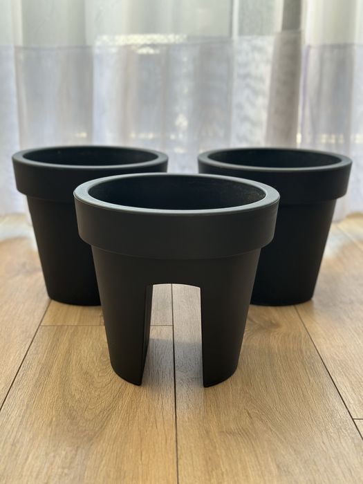 5 doniczek na balkon balustradę