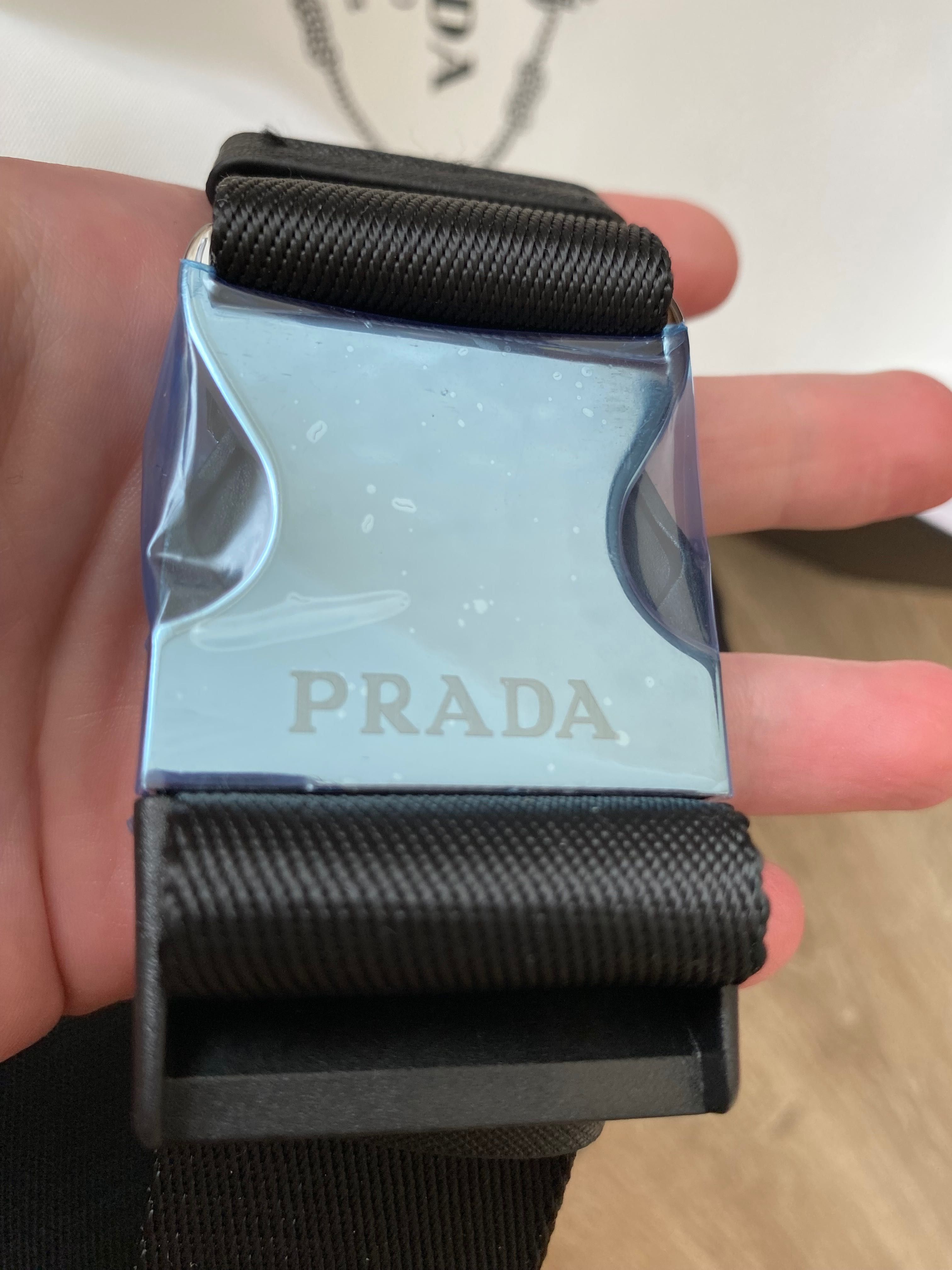 Бананка Prada унисекс