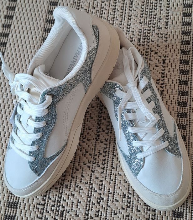 Кросівки жіночі 39р.