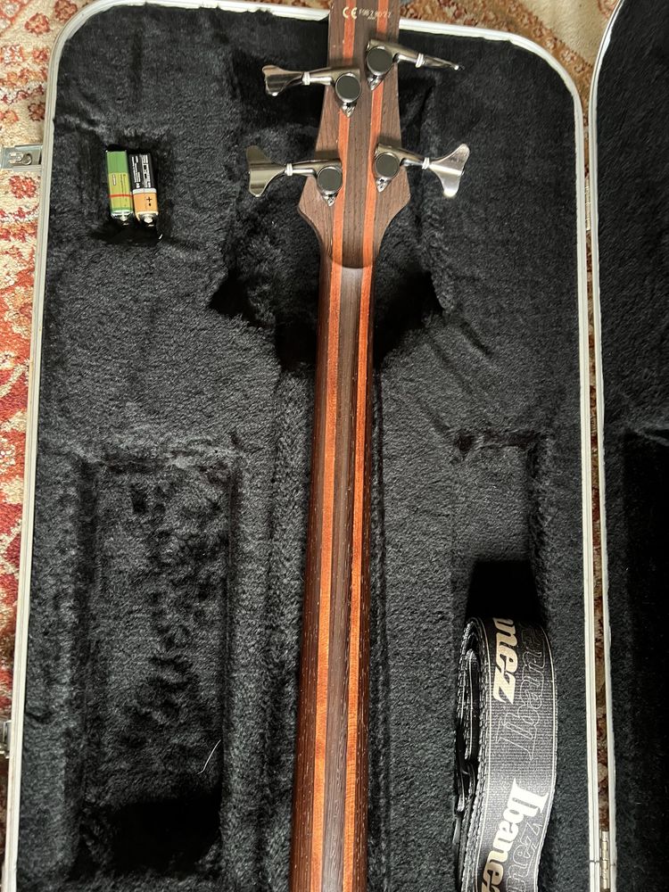 Vendo baixo Ibanez SR 1010, made in Japan