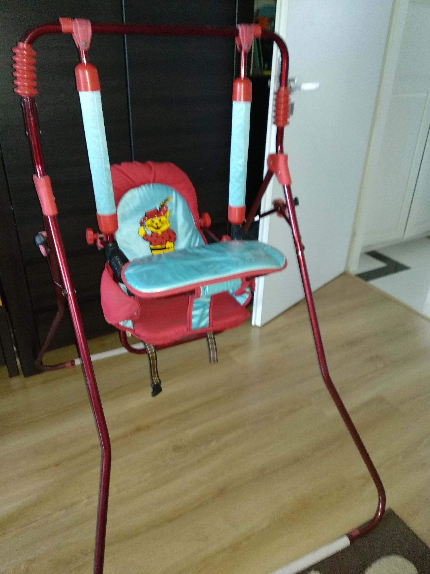 Huśtawka stojąca pokojowa dla dziecka