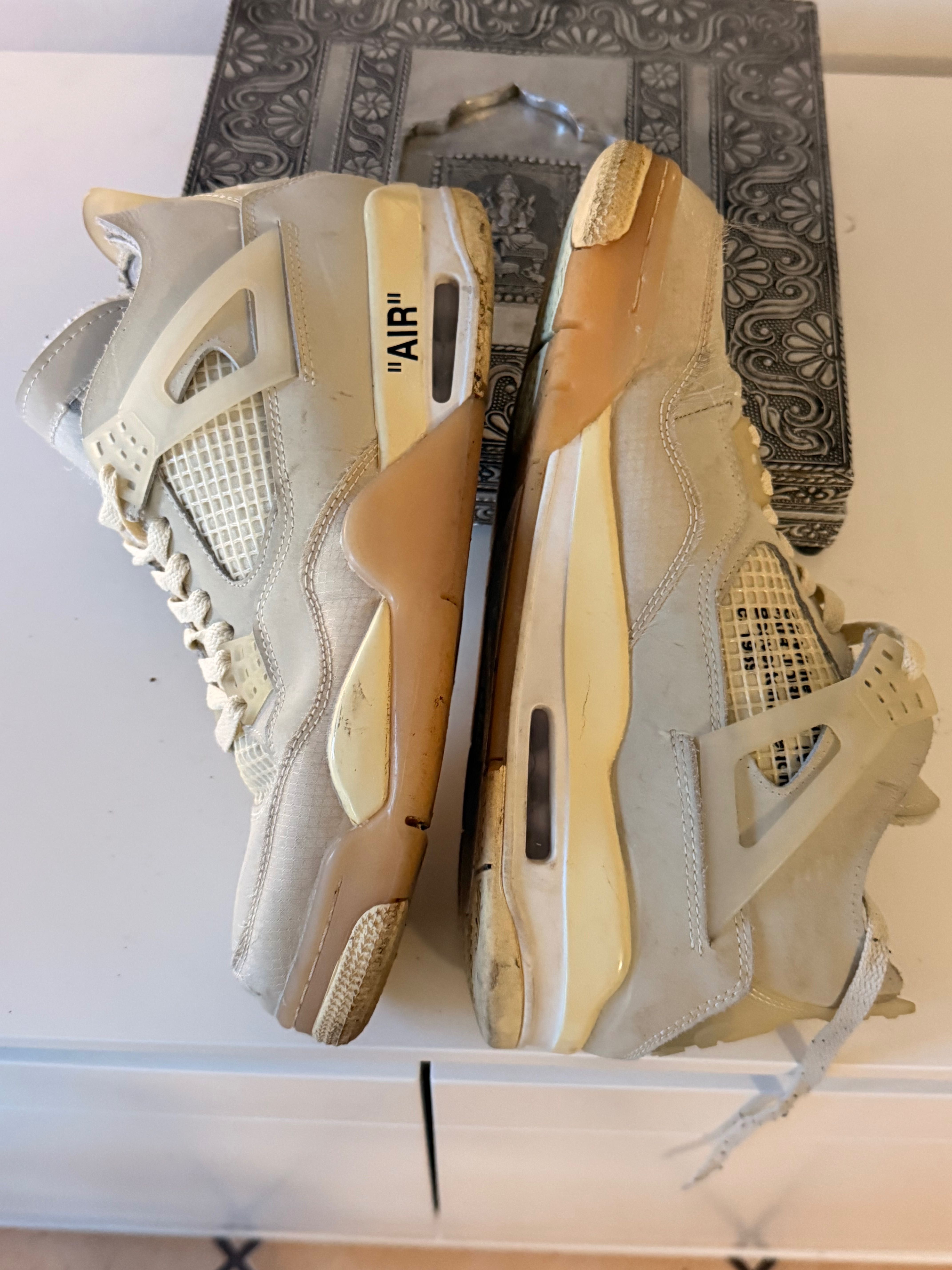 Jordan 4 Retro - Off-White Sail