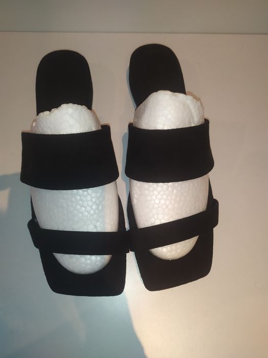 Шльопанці  H&M 39р.