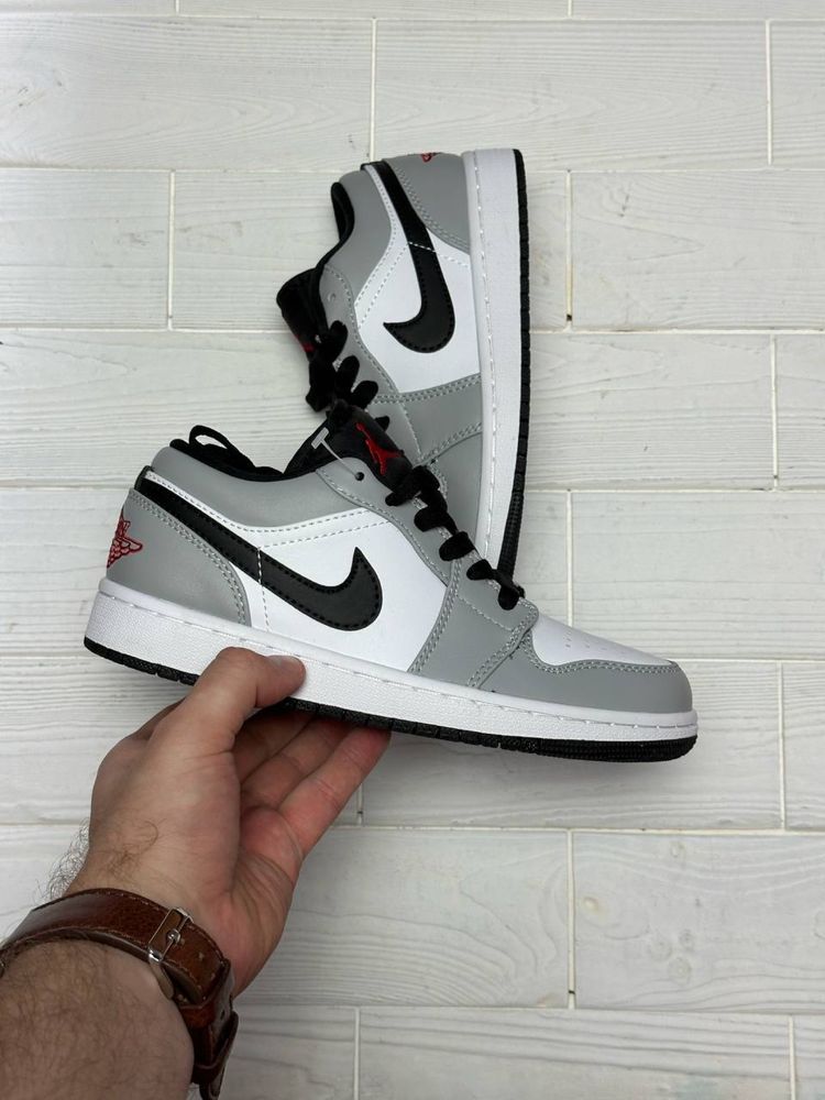 Кросівки Nike Air Jordan 1