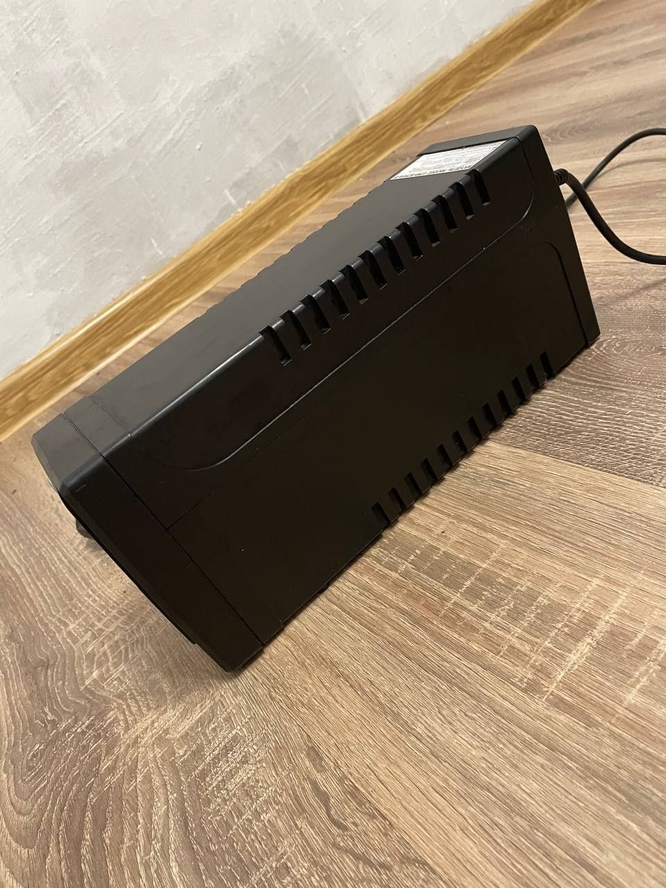 Продається інвектор  модель Lpm-825va-p