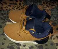 Vendo tenis para bebe redtag n23