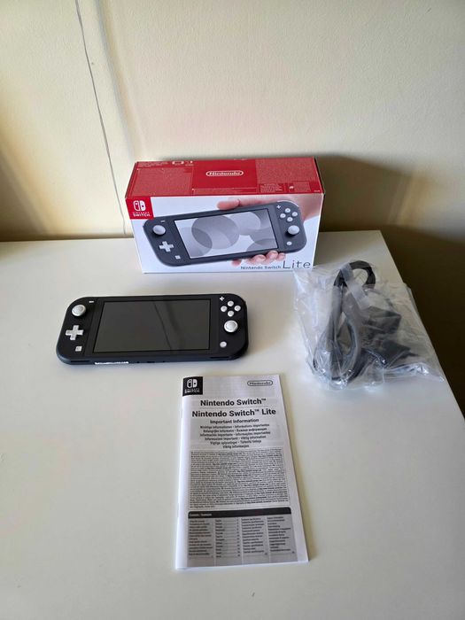 Konsola Nintendo Switch Lite szara, komplet