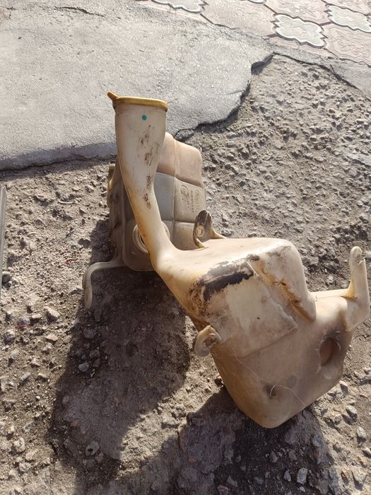 Розширювальний бачок Форд Ескорт