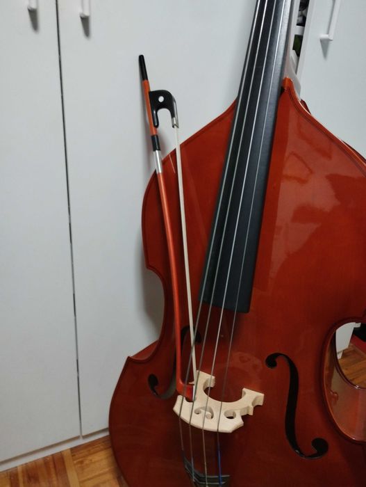 Contrabaixo 1/4 Cervini