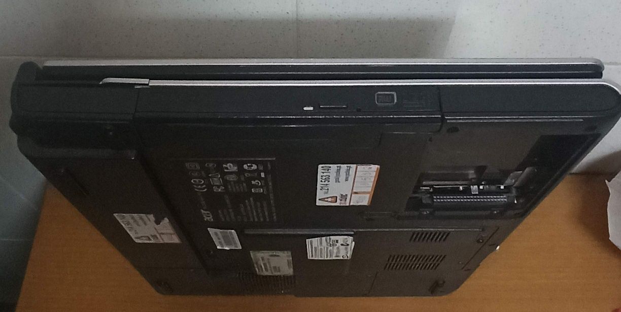 Portátil Acer Aspire 1644 WLMi para peças