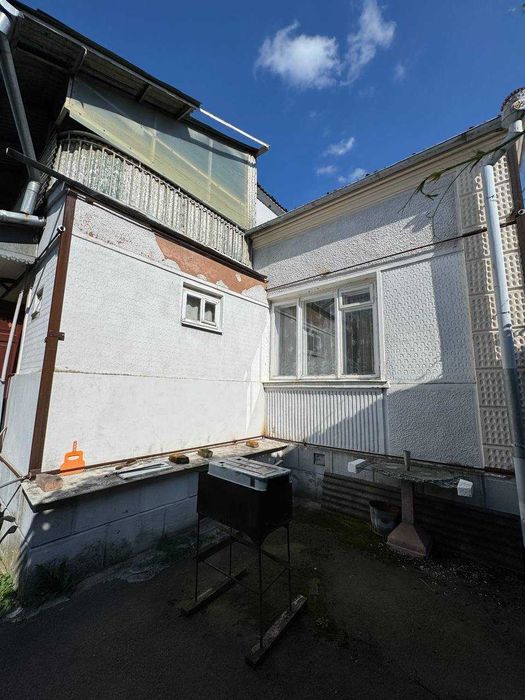 Будинок під реконструкцію Басівкутська    68000