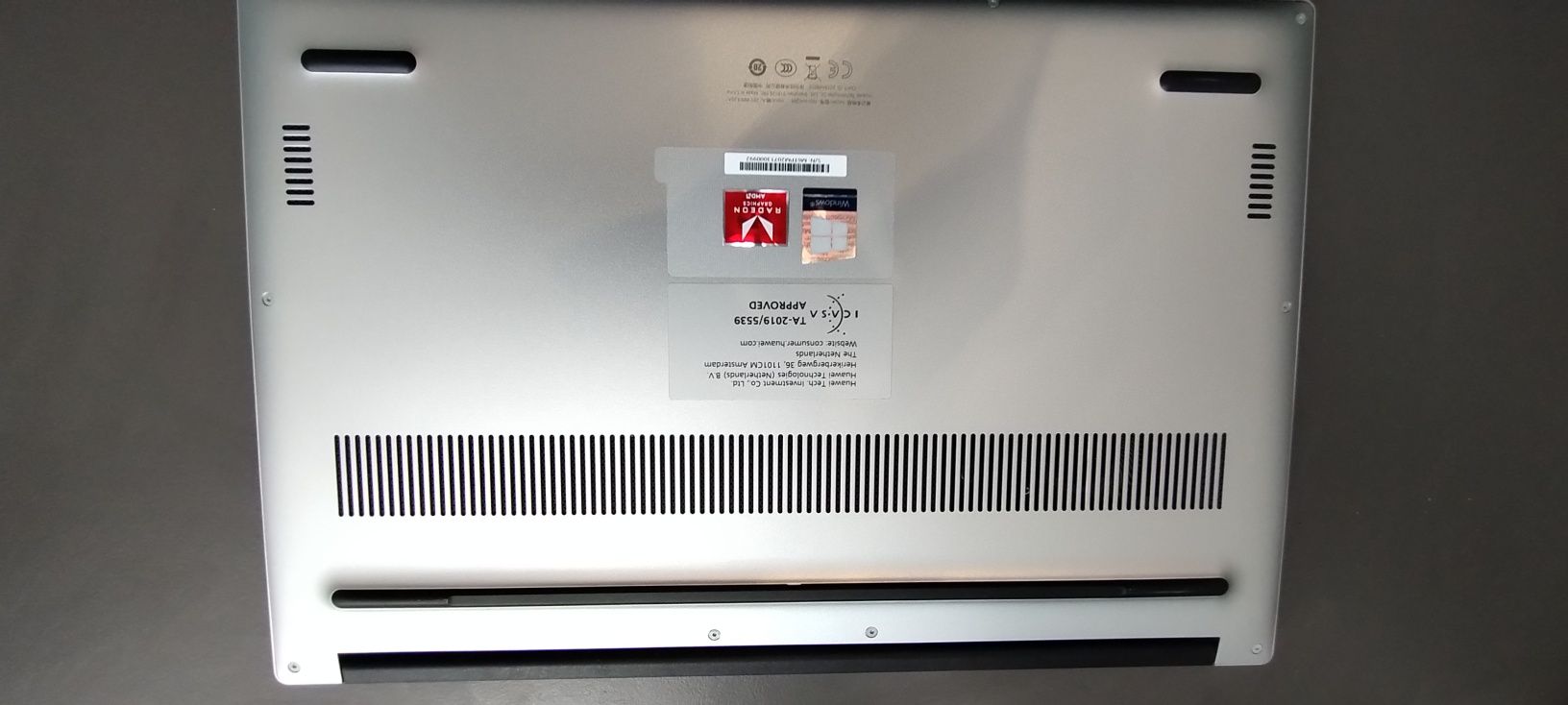 Laptop Huawei Matebook D14