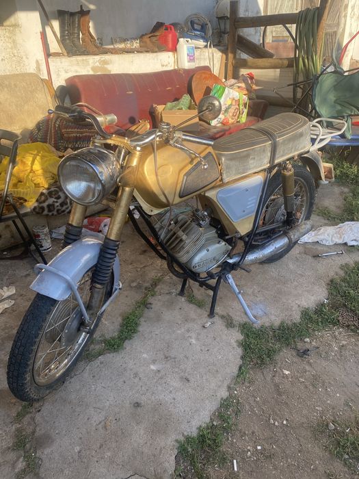 Troco por mota do meu agrado