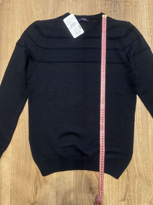 Продам новый мужской свитер LC Waikiki, размер S