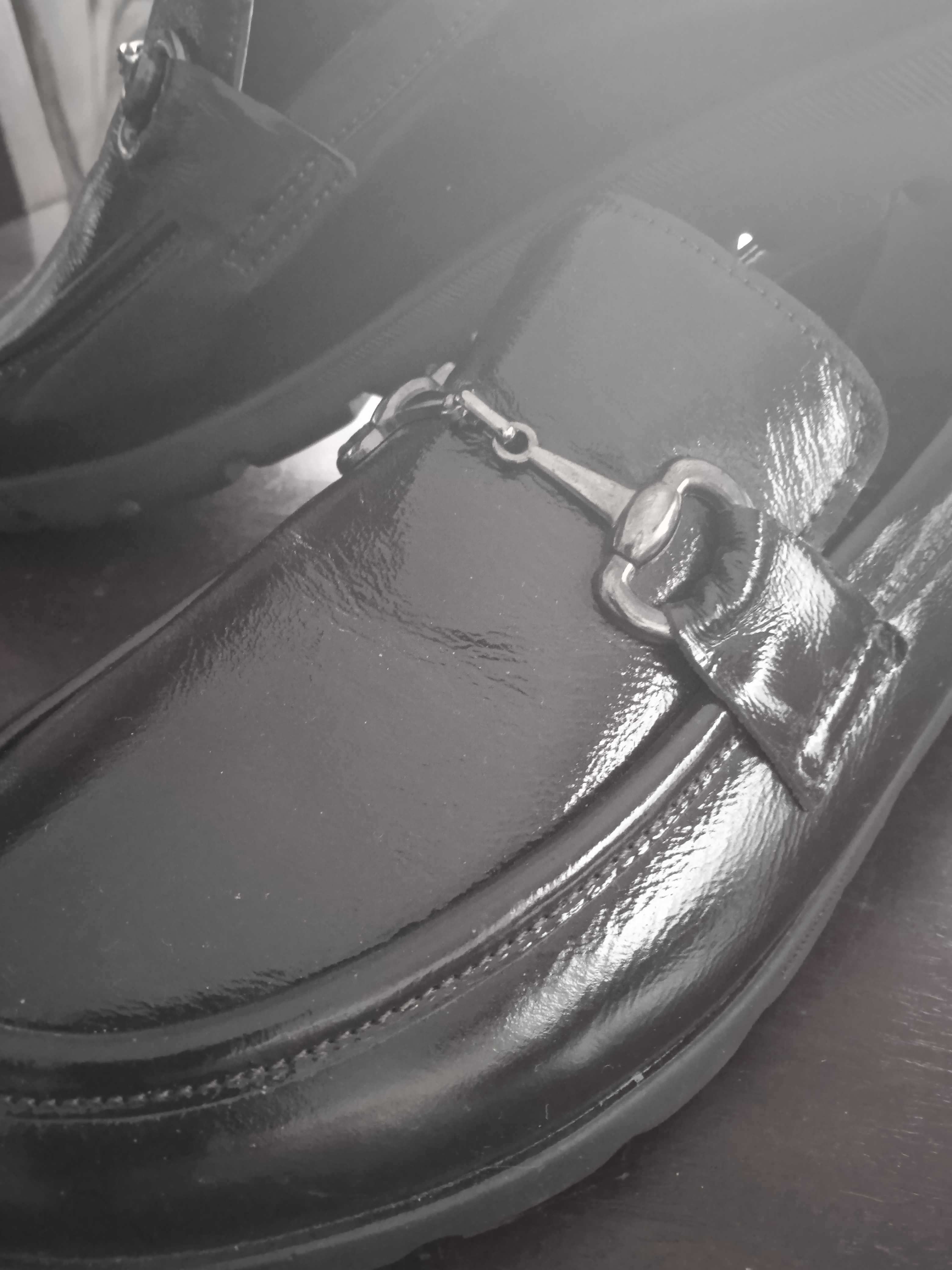 Sapatos mocassins novos 37