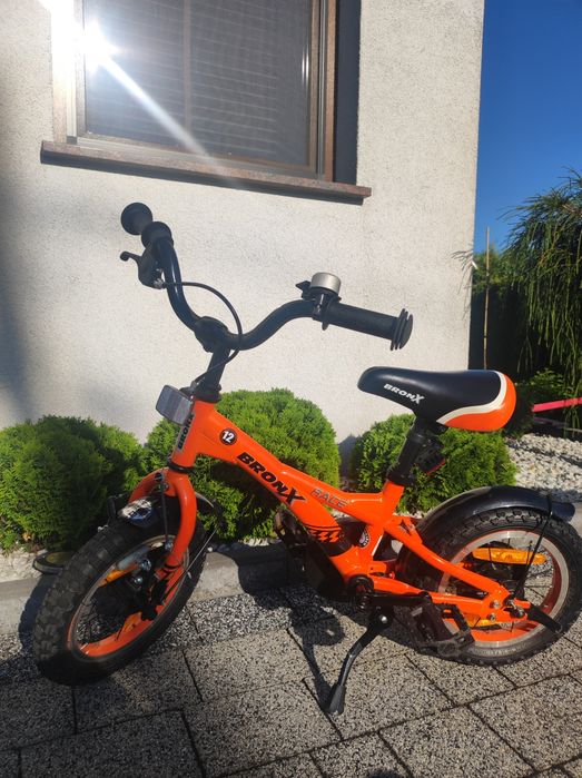 Rowerek dziecięcy Bronx 12 cali do nauki jazdy plus boczne kółka