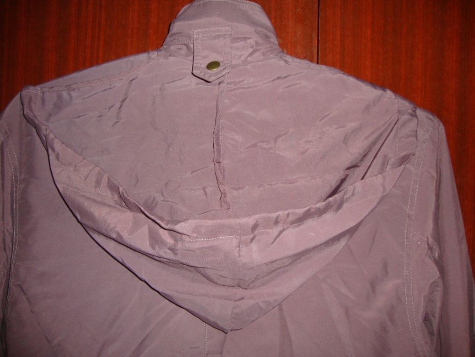женская курточка-ветровка Р50-52