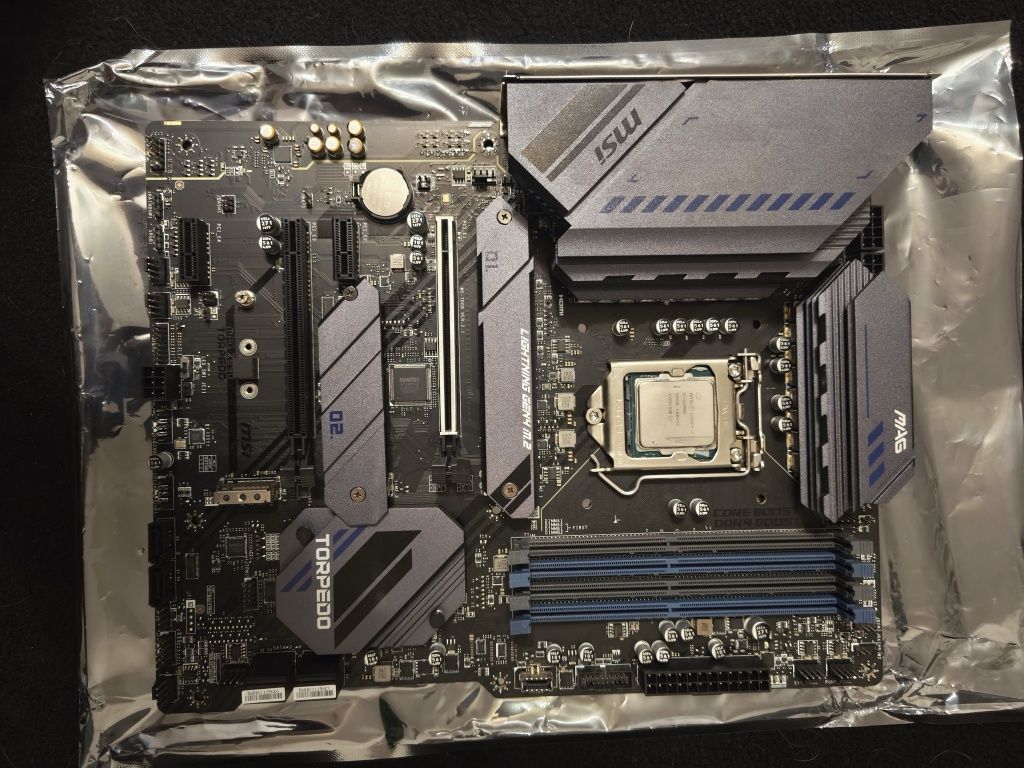 Материнская плата Msi Z590 MAG torpedo + Процессор core I7-11700k