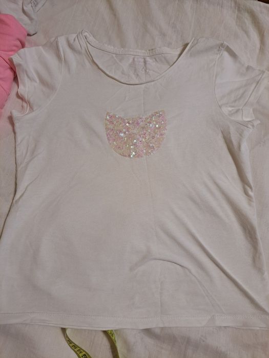 Футболка біла з малюнком