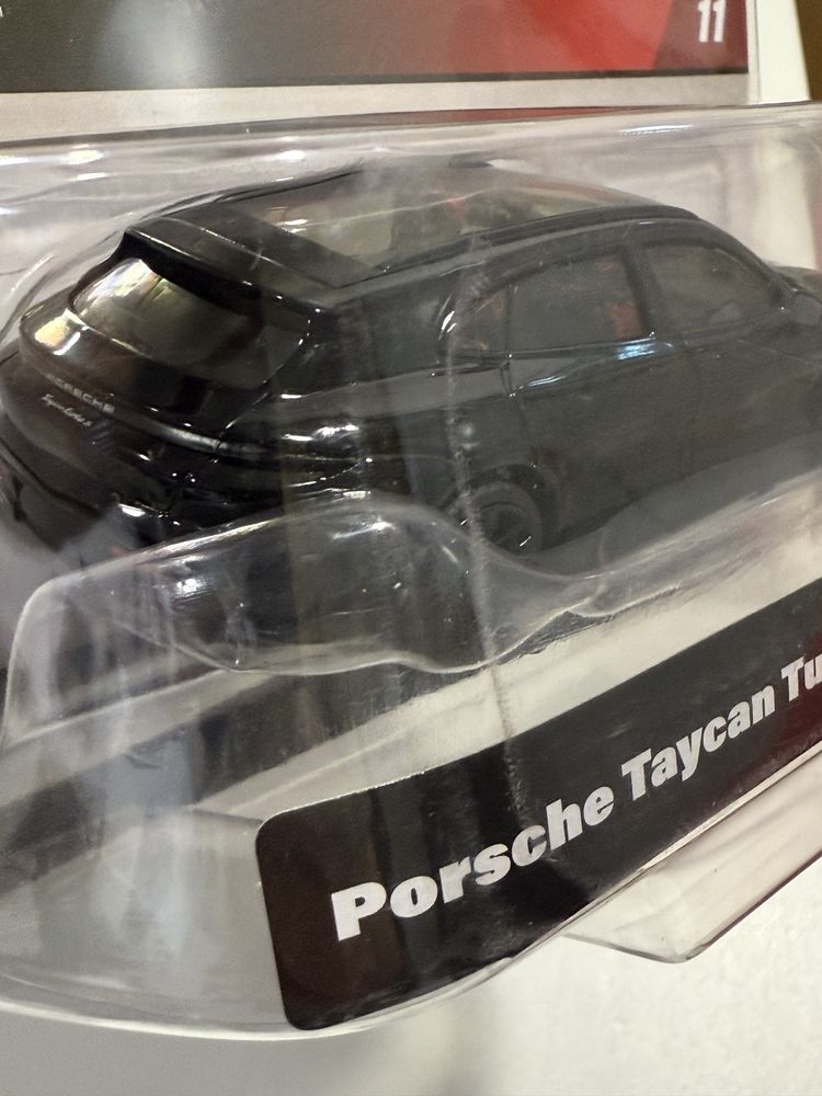 Hot Wheels Real Riders Porsche Taycan 1/43