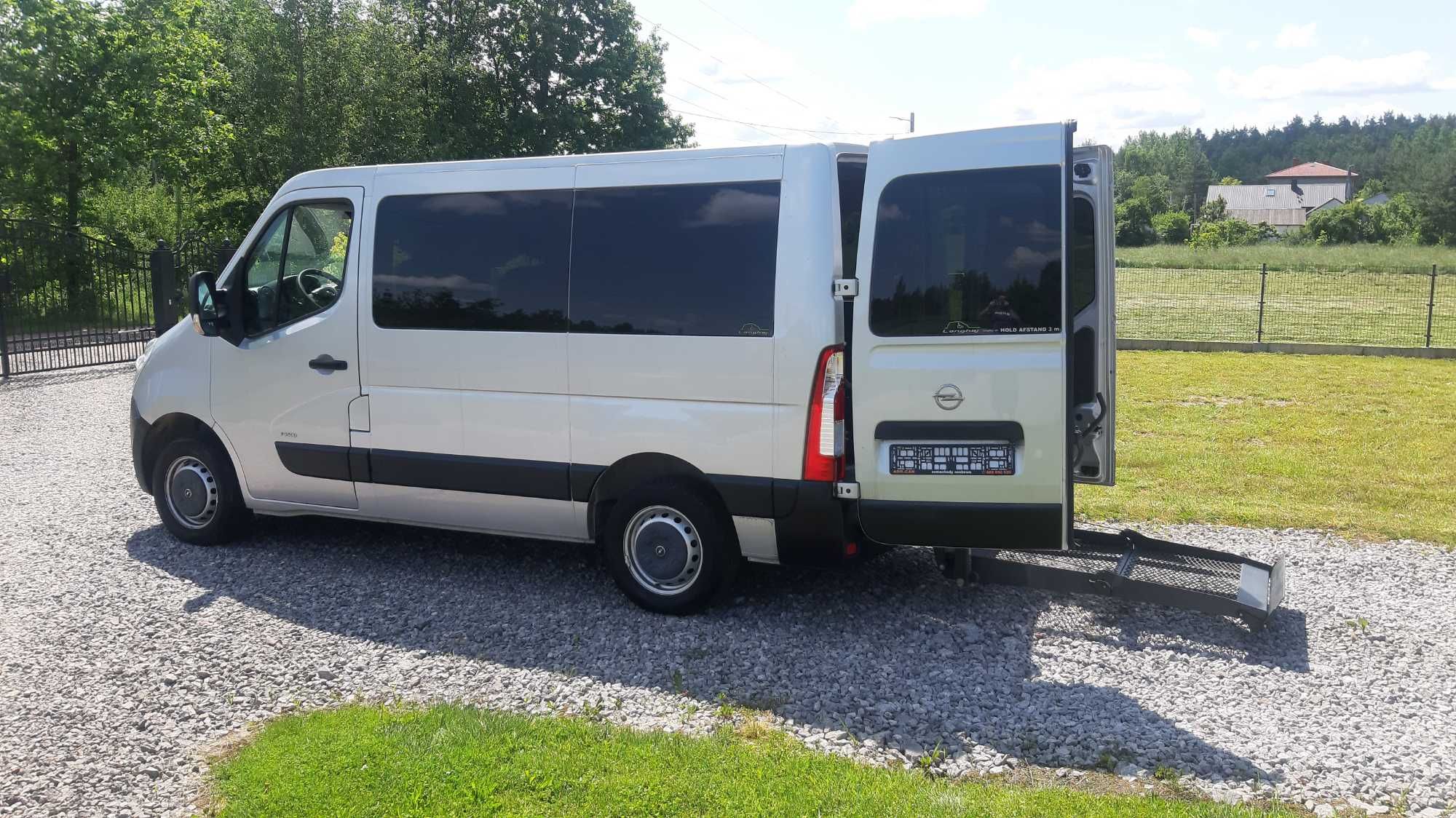 Opel Movano Dla osoby niepełnosprawnej na wózku inwalidzkim winda