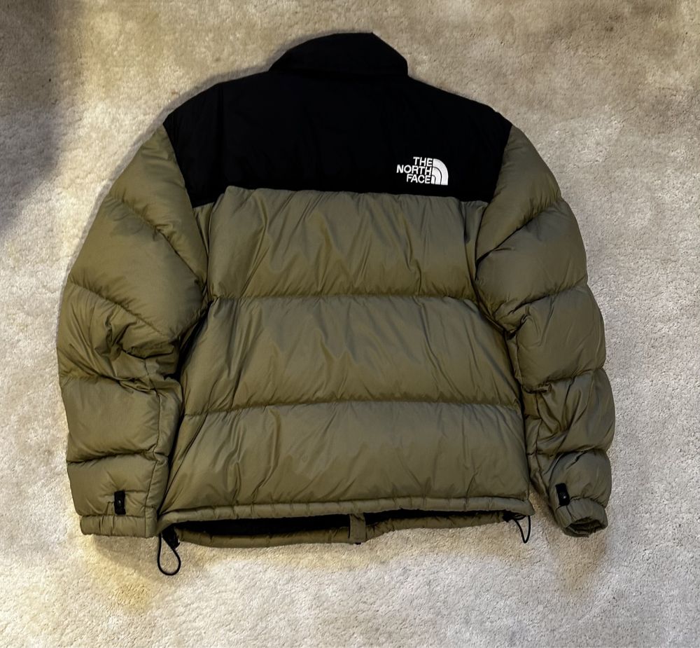 The North Face Nuptse 700