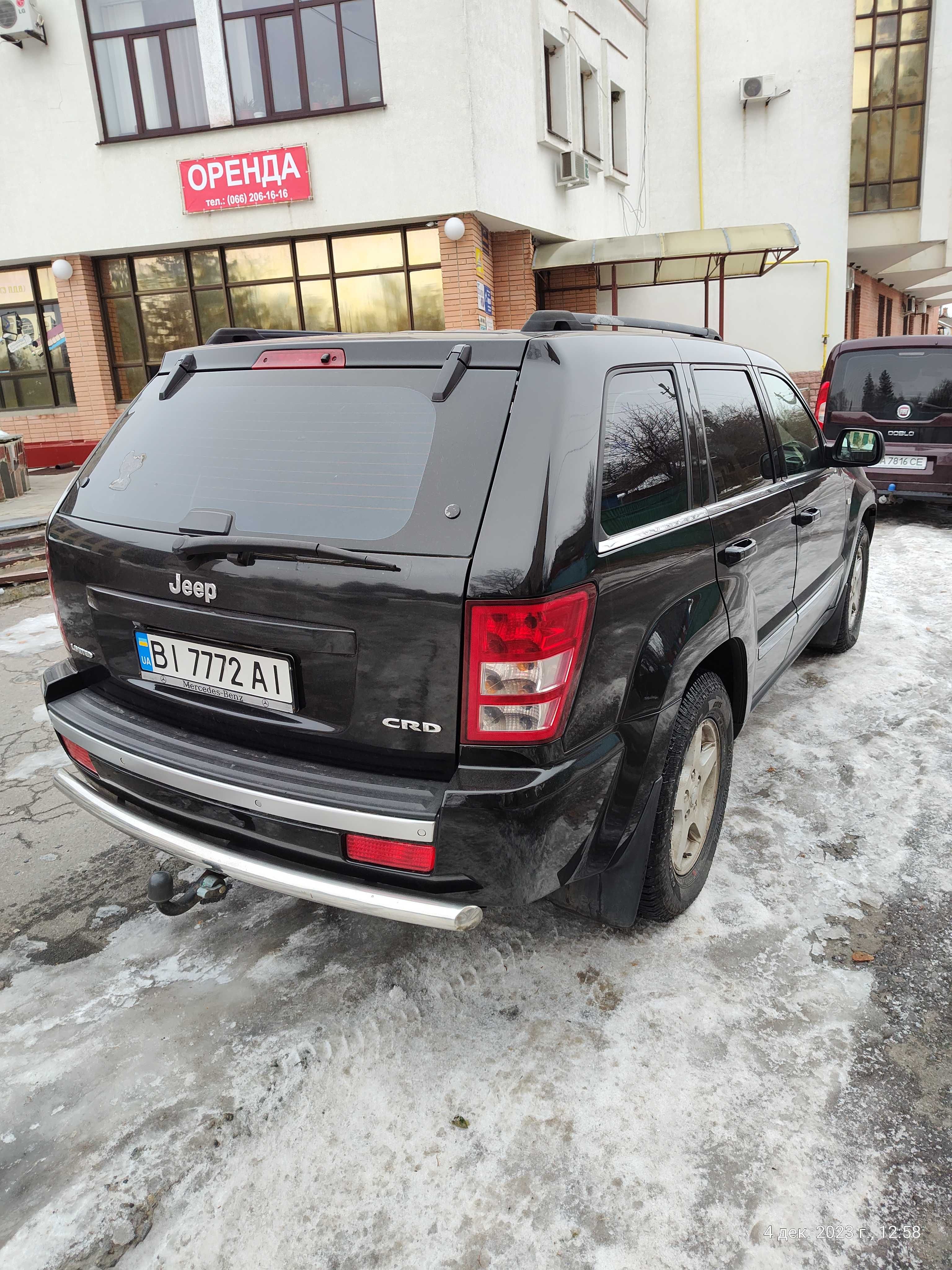 автомобіль Jeep Grand Cherokee