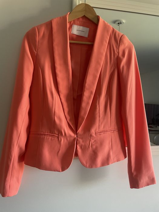 Blazer coral da Promod, veste tamanho S