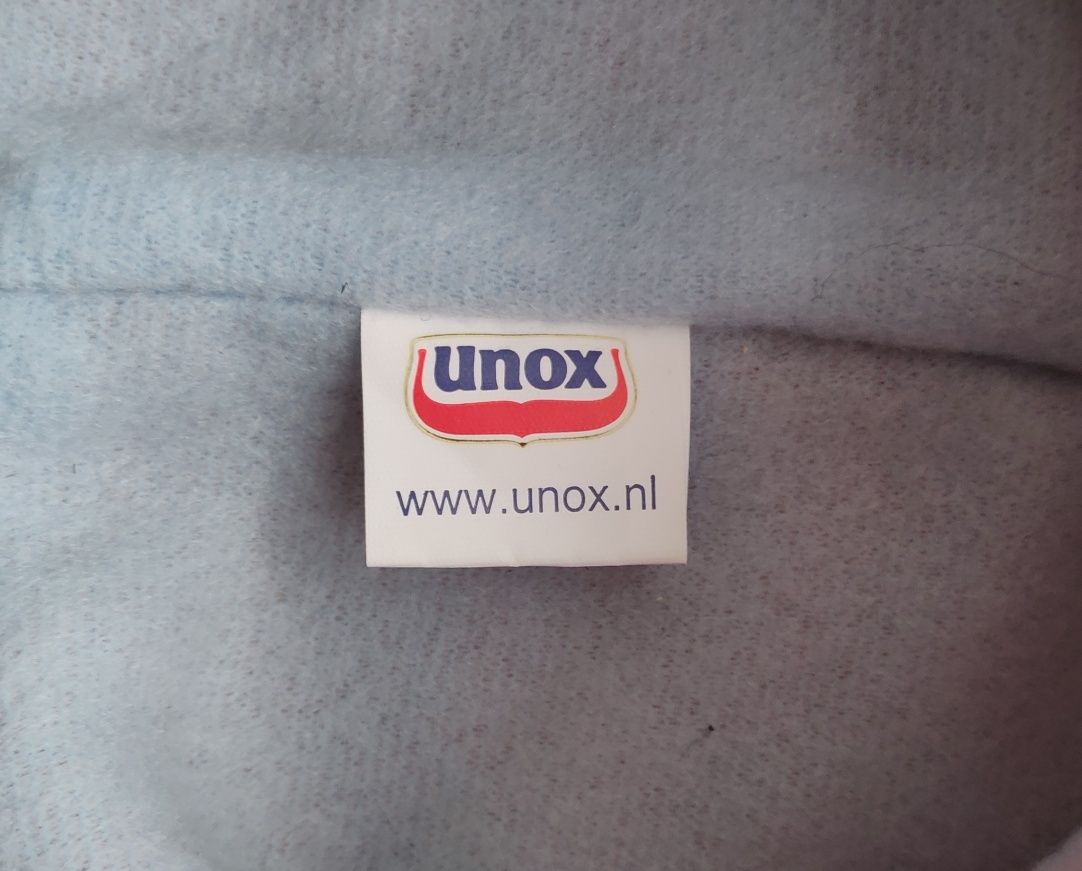 Новая подростковая зимняя шапка Unox