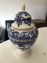 Pote decorativo em louça