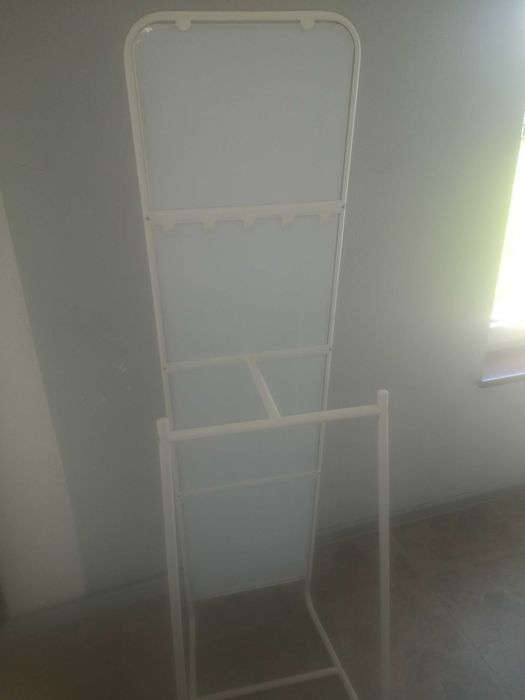 Lustro typu sklepowego