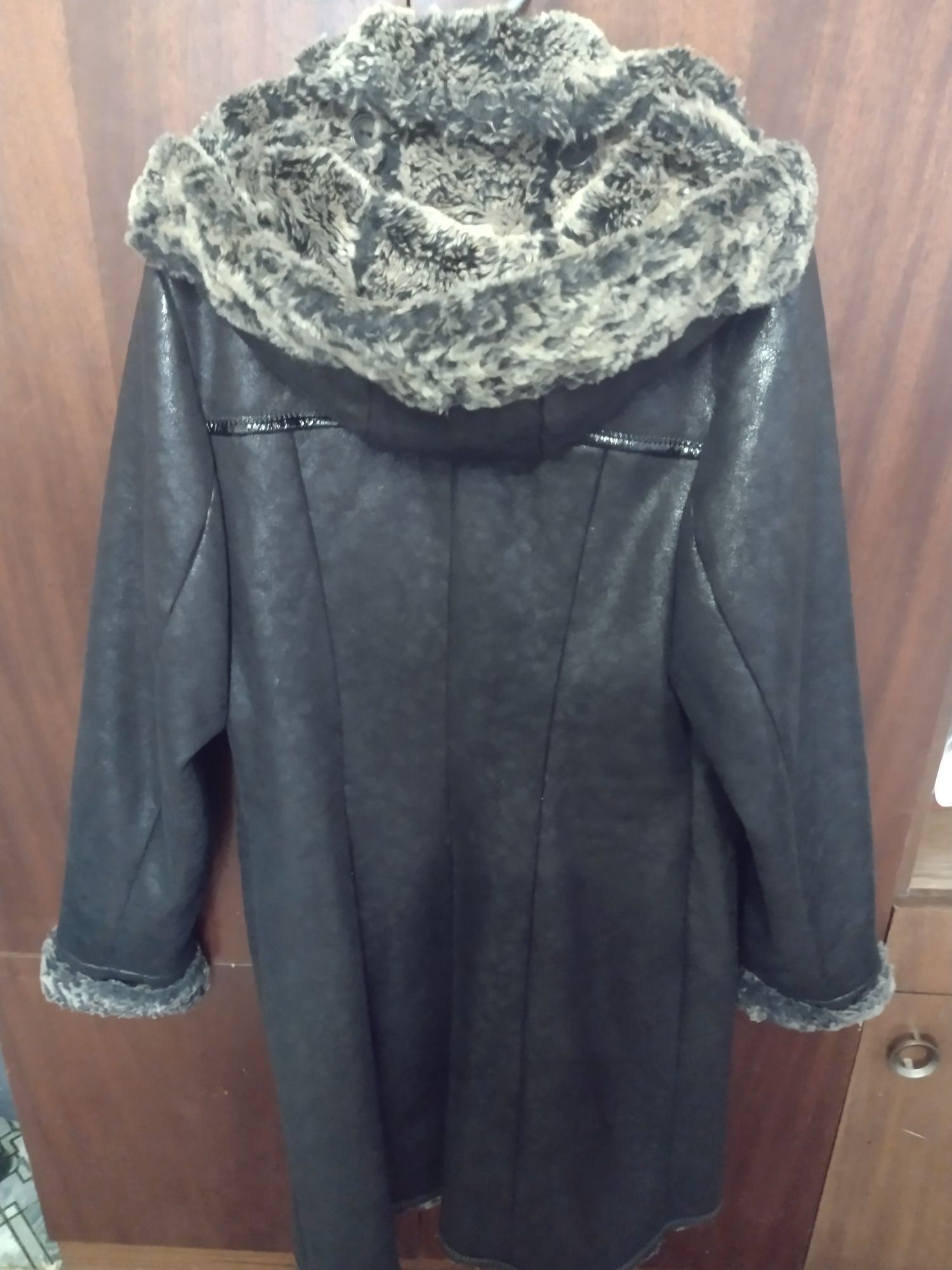 Продам дублёнку и куртки р 44