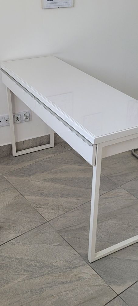 Biurko IKEA Besta Burs