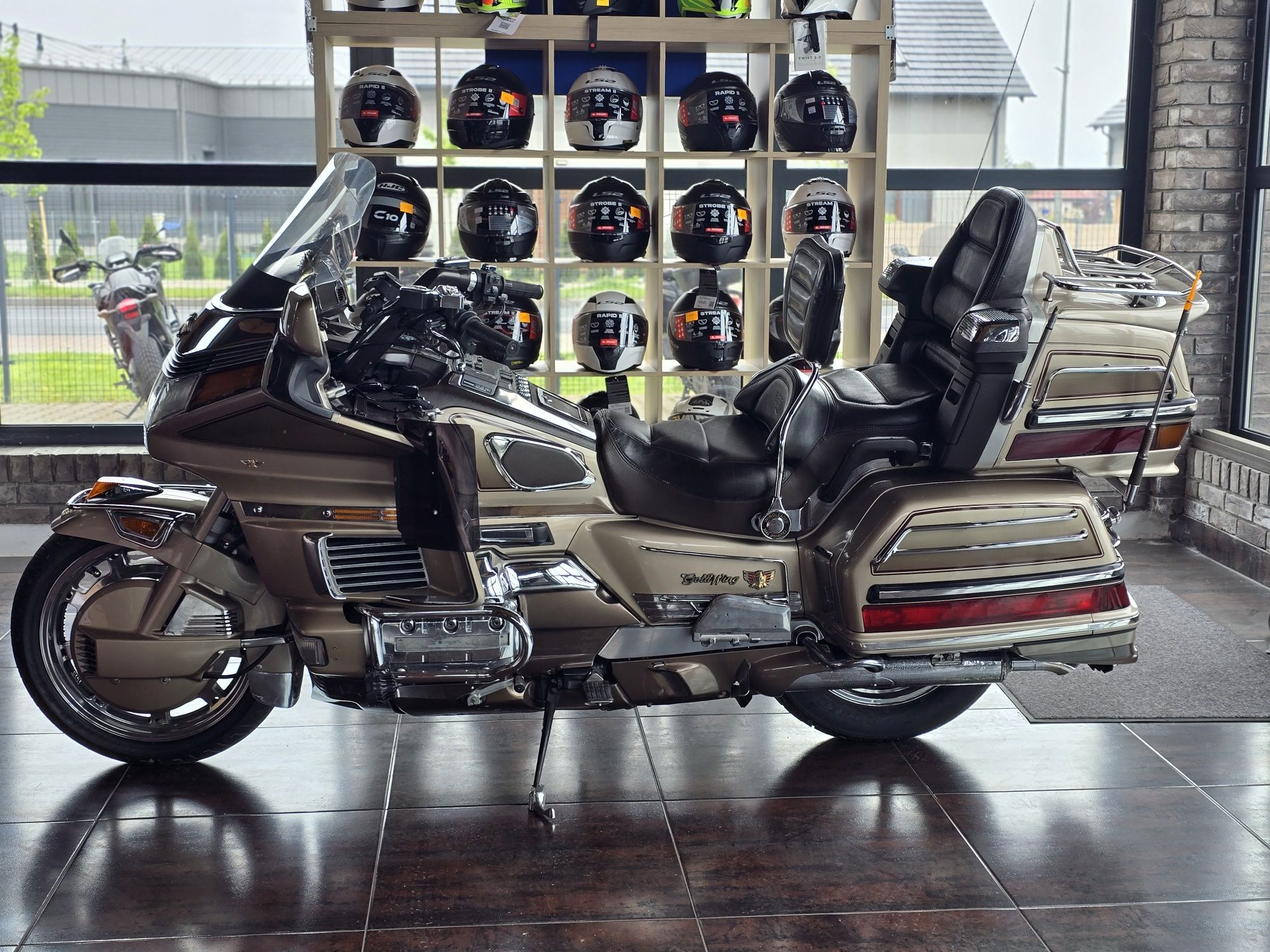 Honda Goldwing Gold Wing 1500 SE bardzo dużo dodatków po serwisie