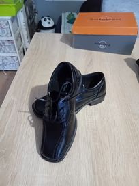 Buty chłopięce nowe