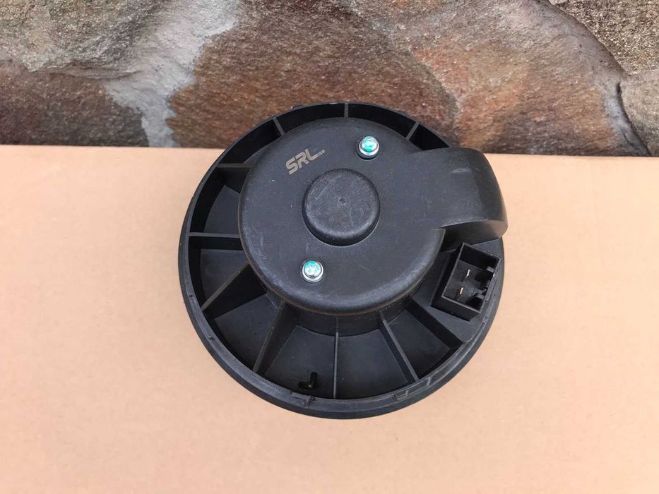 Моторчик печки вентилятор Ford Focus III Kuga C-Max Transit Connect