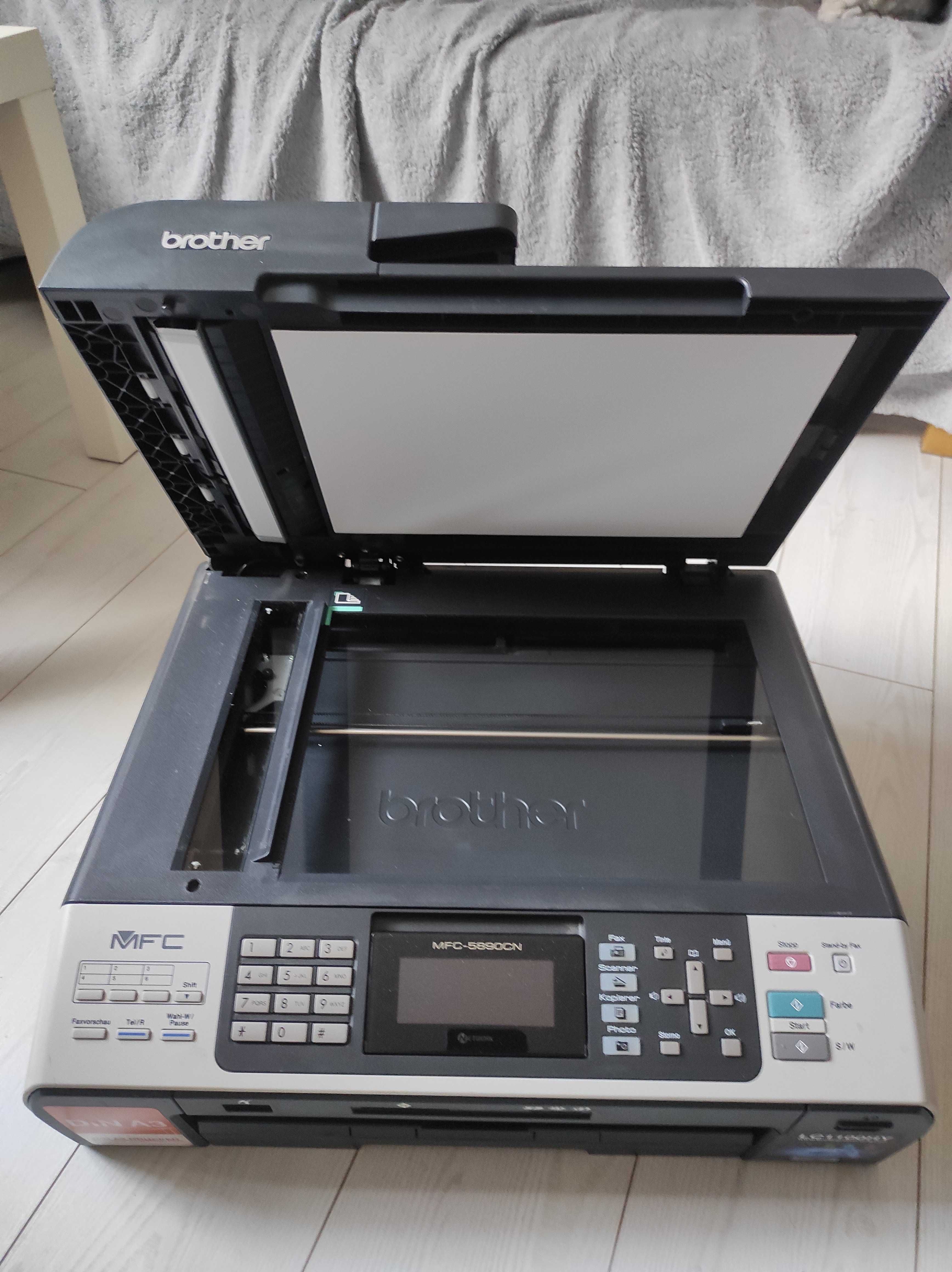 Urządzenie drukarka wielofunkcyjna Brother MFC-5890NC A3
