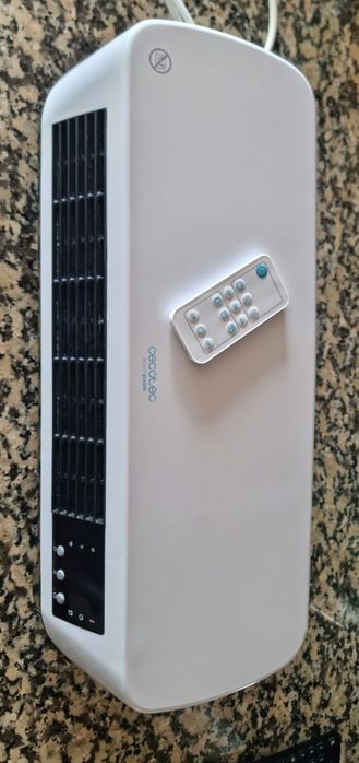 Aquecedor cerâmico de parede Cecotec Ready Warm, igual a Novo

Entrego