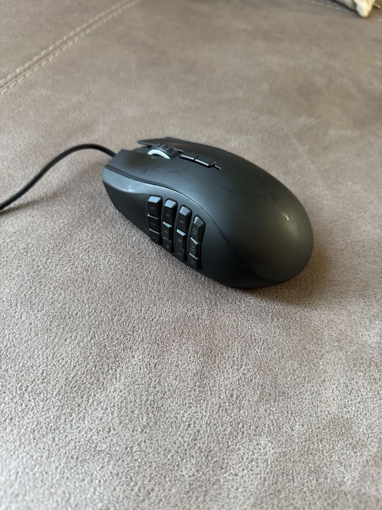 Игровая компьютерная мышь Razer Naga Chroma