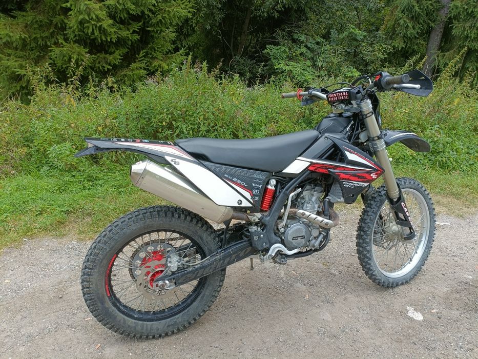 Mocne Enduro Gas Gas EC 250f 4T silnik Yamaha WR